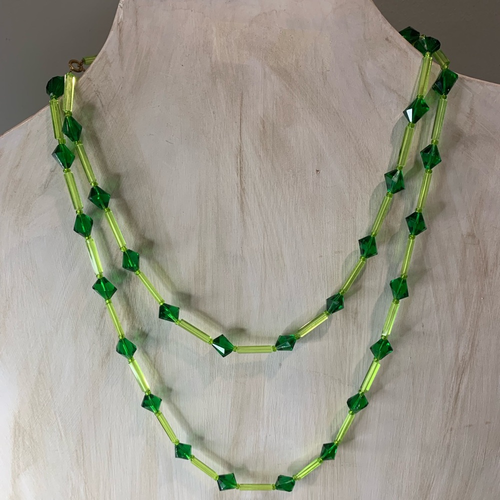 Elegant Green Beaded Necklace